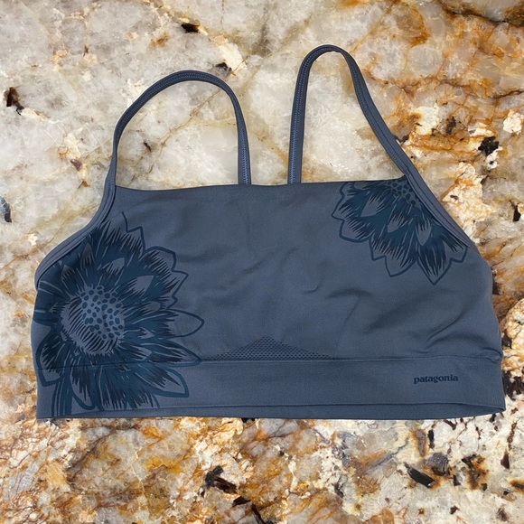 Patagonia Tops - Patagonia sport bra gray/ floral size L